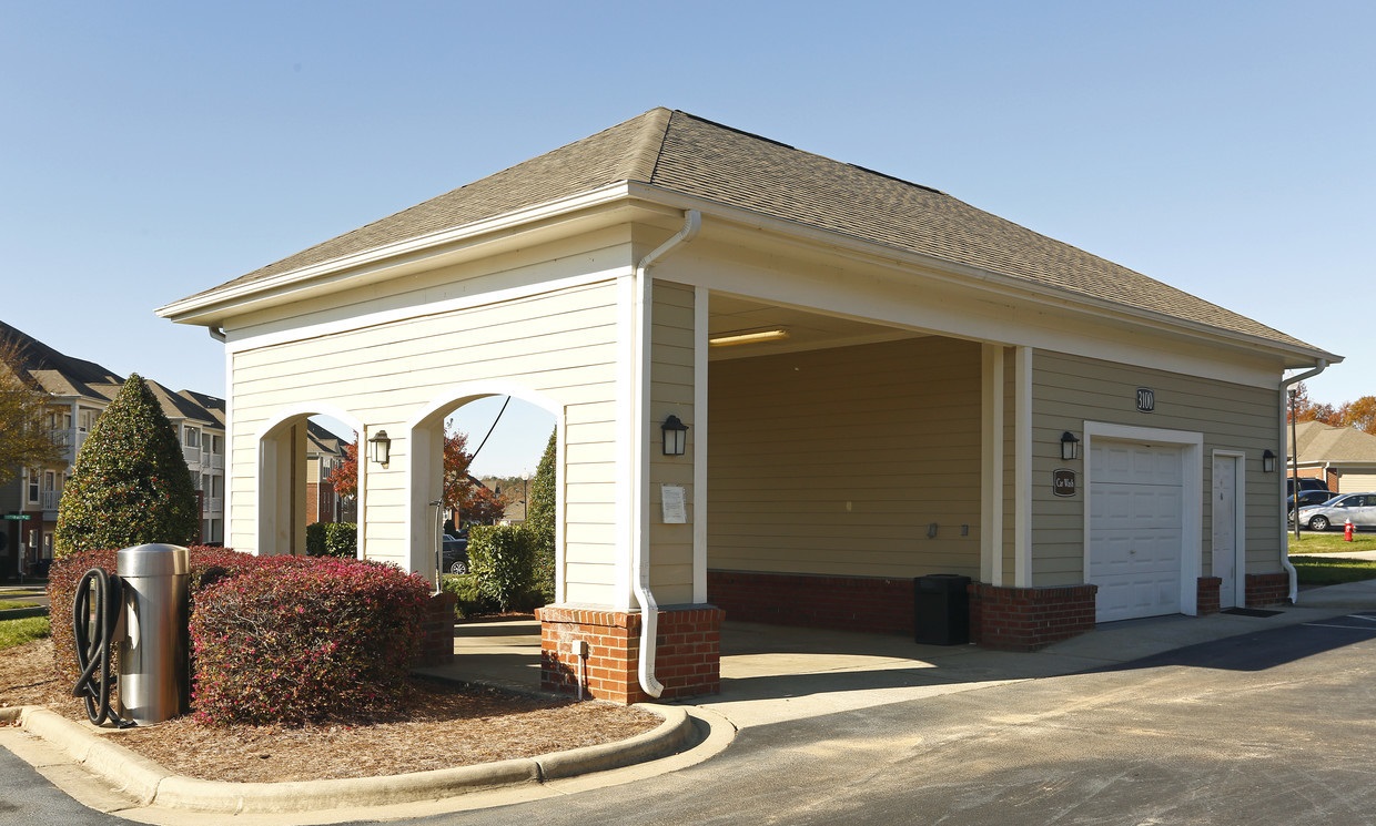 WINDSOR AT TRYON VILLAGE